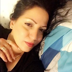 Meet your Posher, Sonia